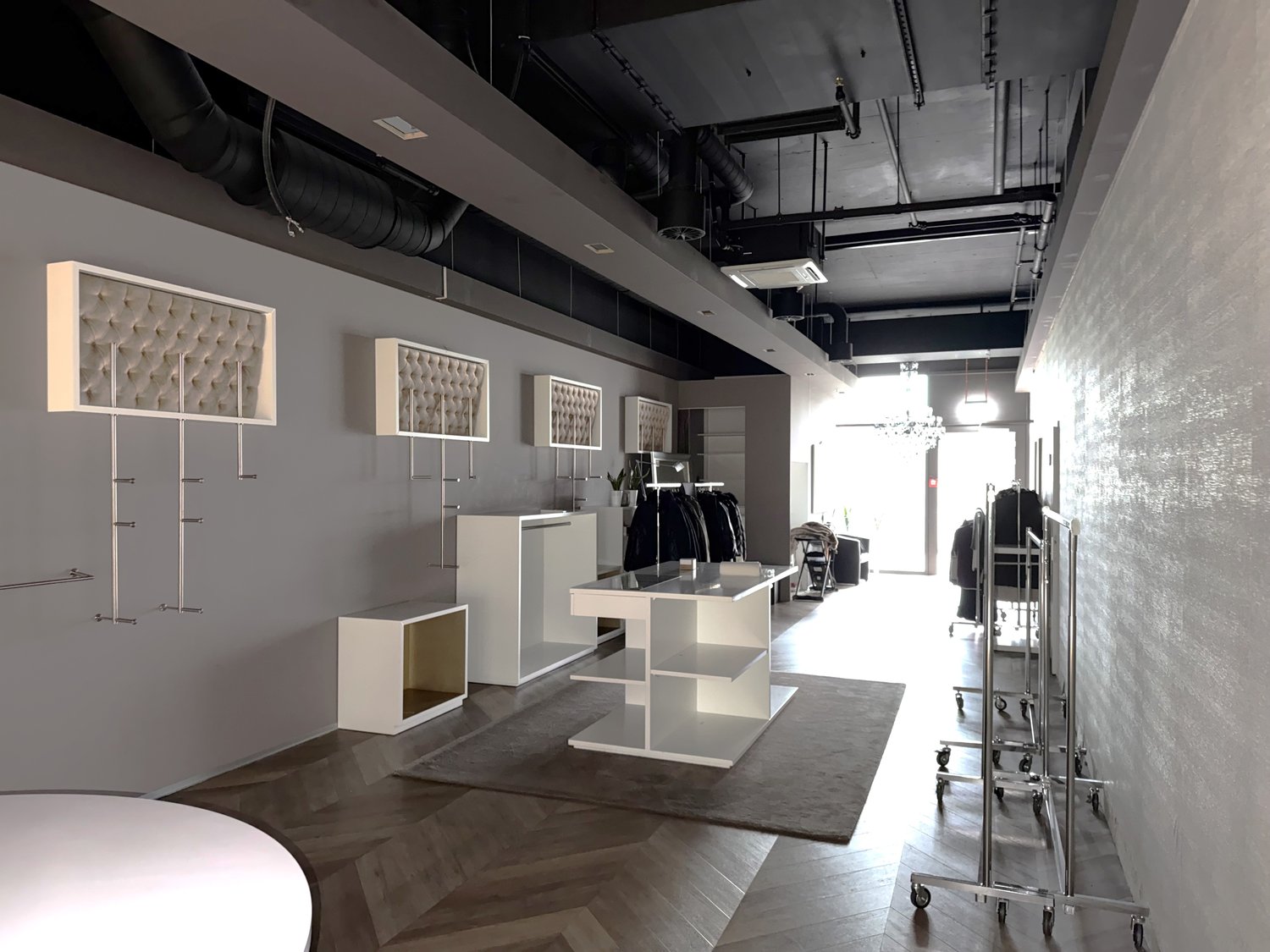 Magasin de 85m², photo 4 sur 10