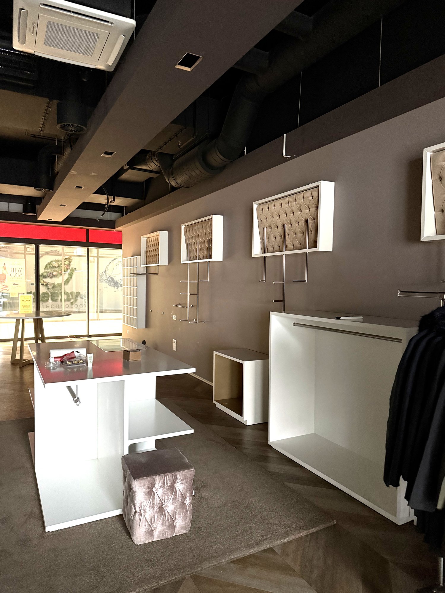 Magasin de 85m², photo 9 sur 10