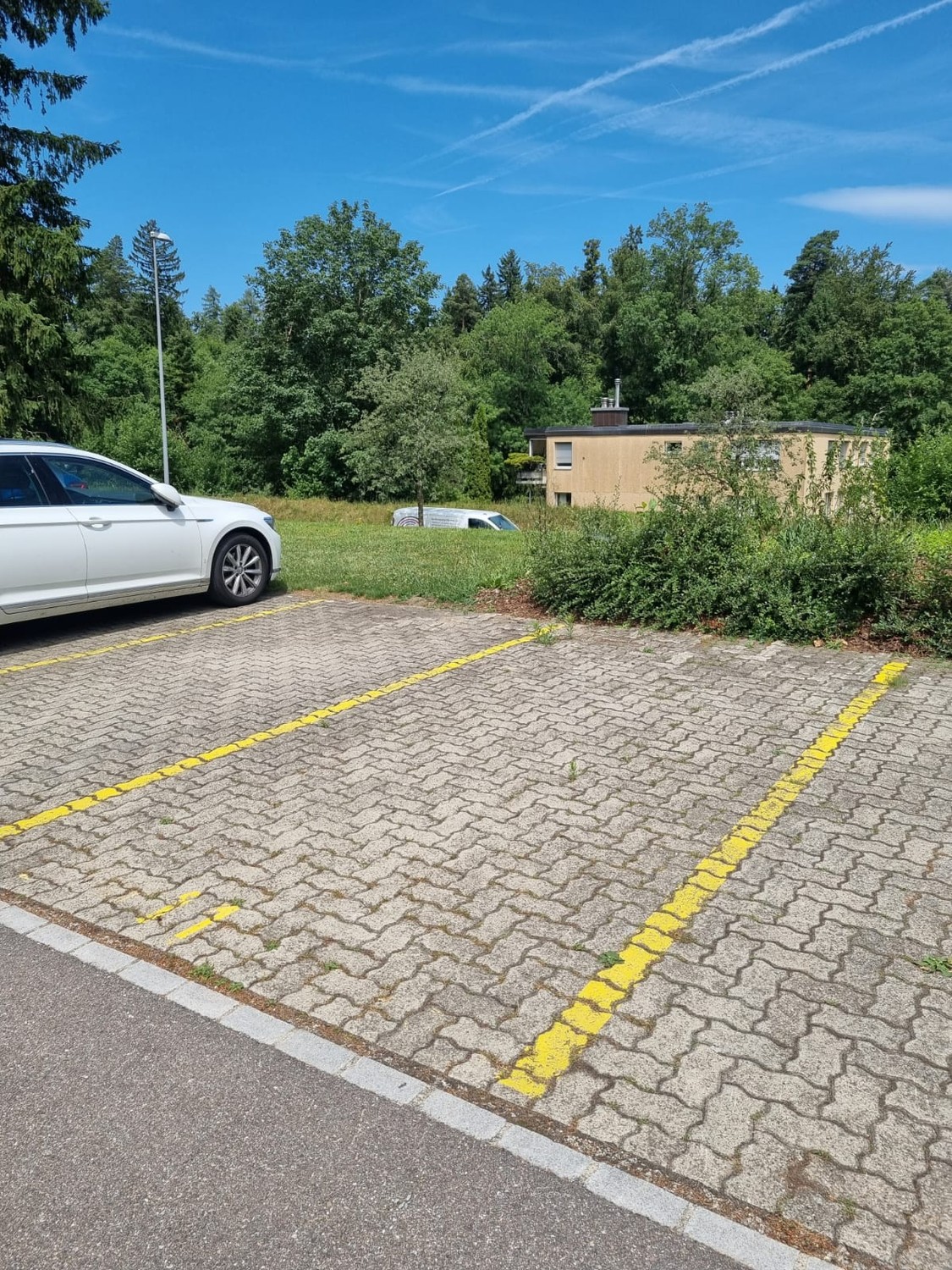 Emplacement ouvert de 12-17m²