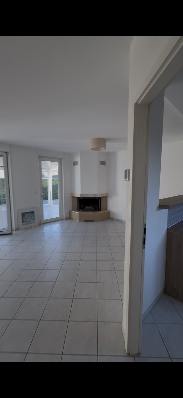6 rooms single house