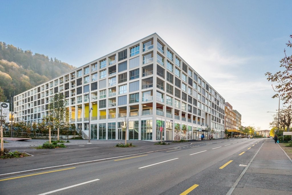 Magasin de 375m²
