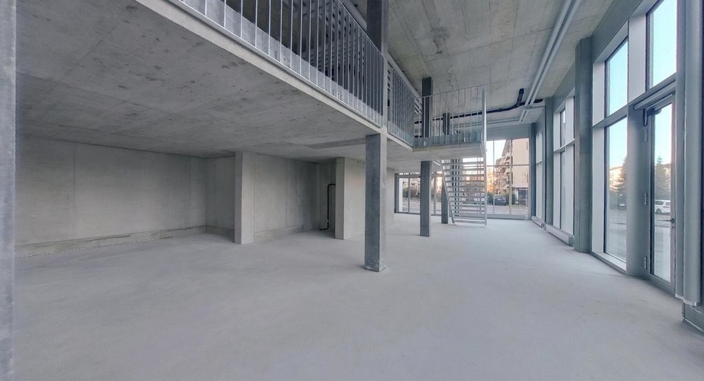 Magasin de 375m²