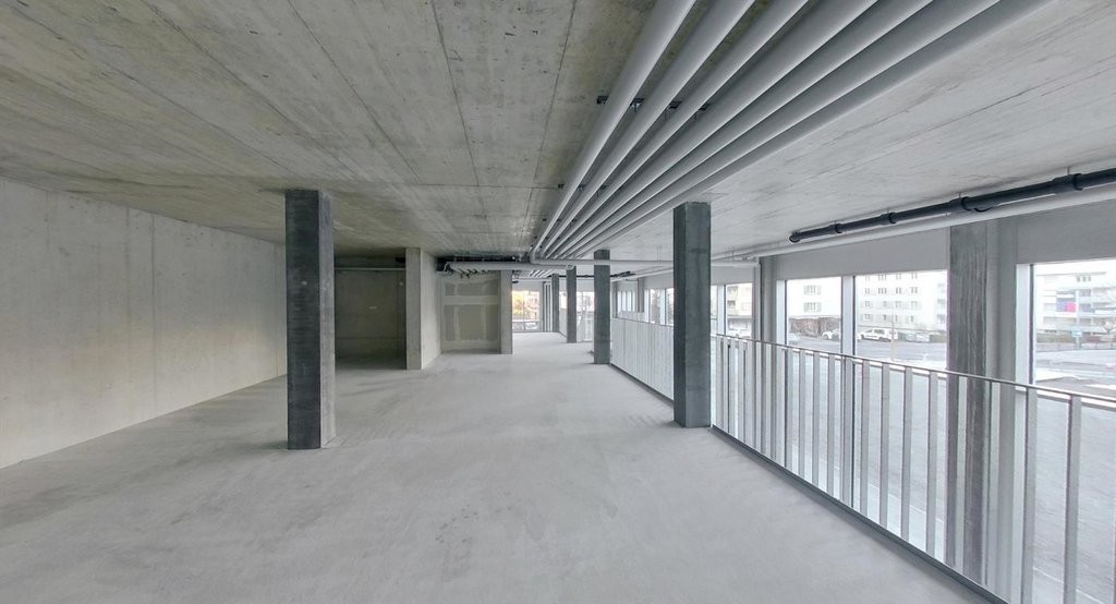 Magasin de 375m²