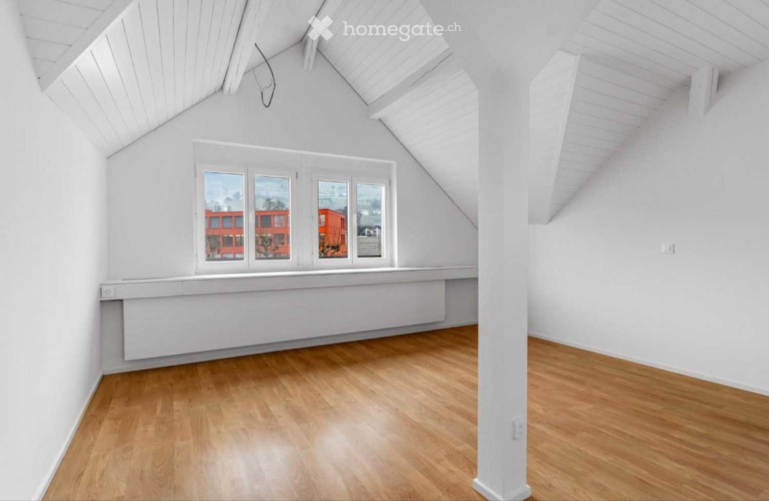 Recherche de locataire de remplacement !

À la Rorschacherstrasse 15 à Altstätten, nous louons un spacieux appartement de 5.5 pièces qui allie un mode de vie chaleureux sous des combles confortables à un équipement moderne.
Altstätten est le cœur battant de la vallée du Rhin. Depuis la Rorschacherst, photo 4 sur 4