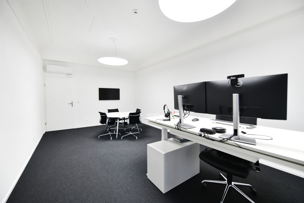 1299m² commercial, photo 3 sur 10