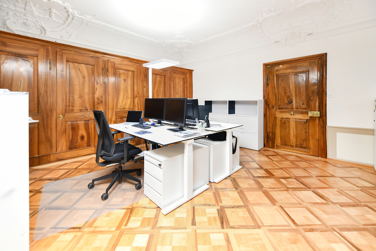 1299m² commercial, photo 2 sur 10