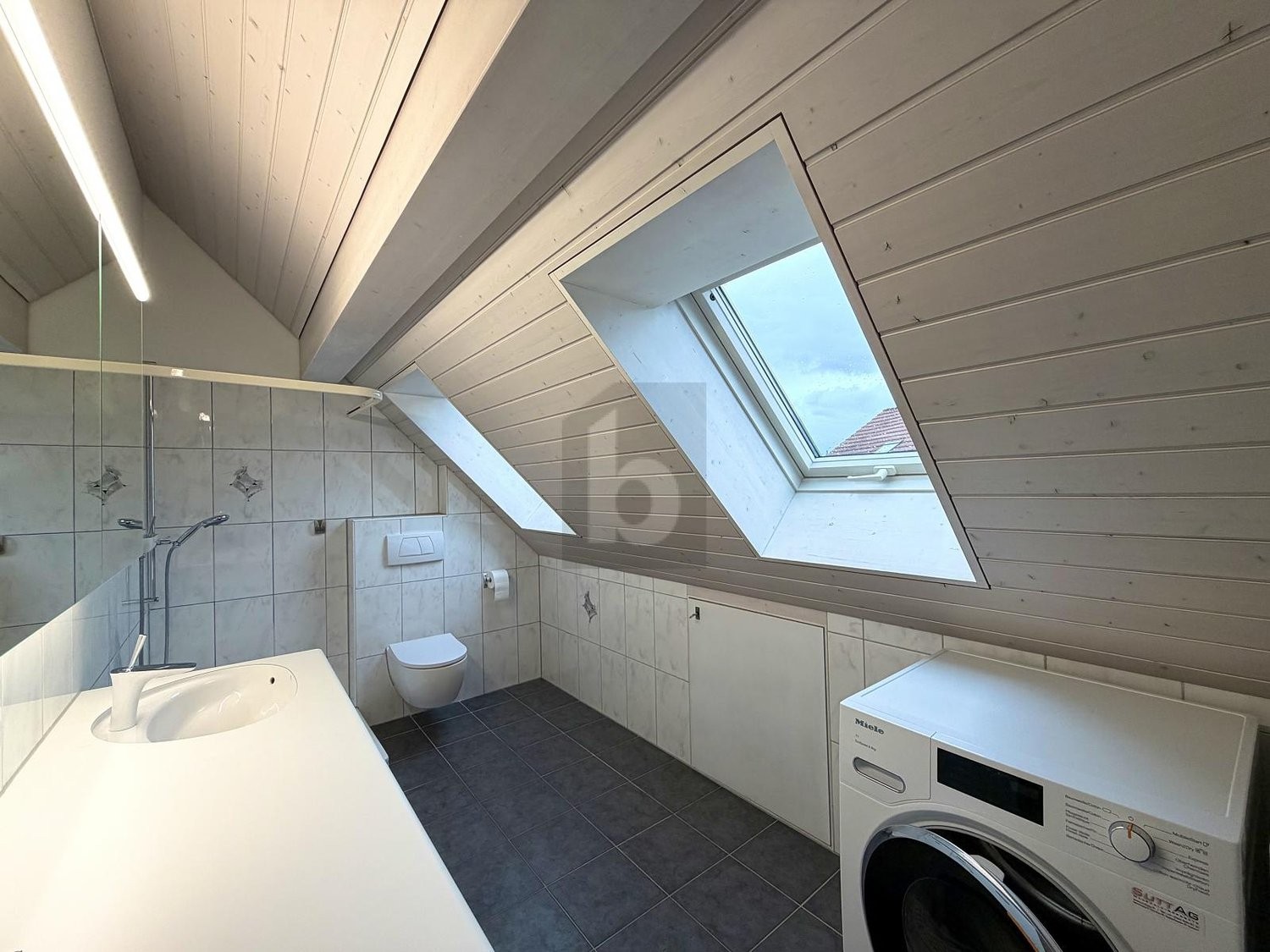 Appartement mansardé de 3 ½ pièces, photo 4 sur 4