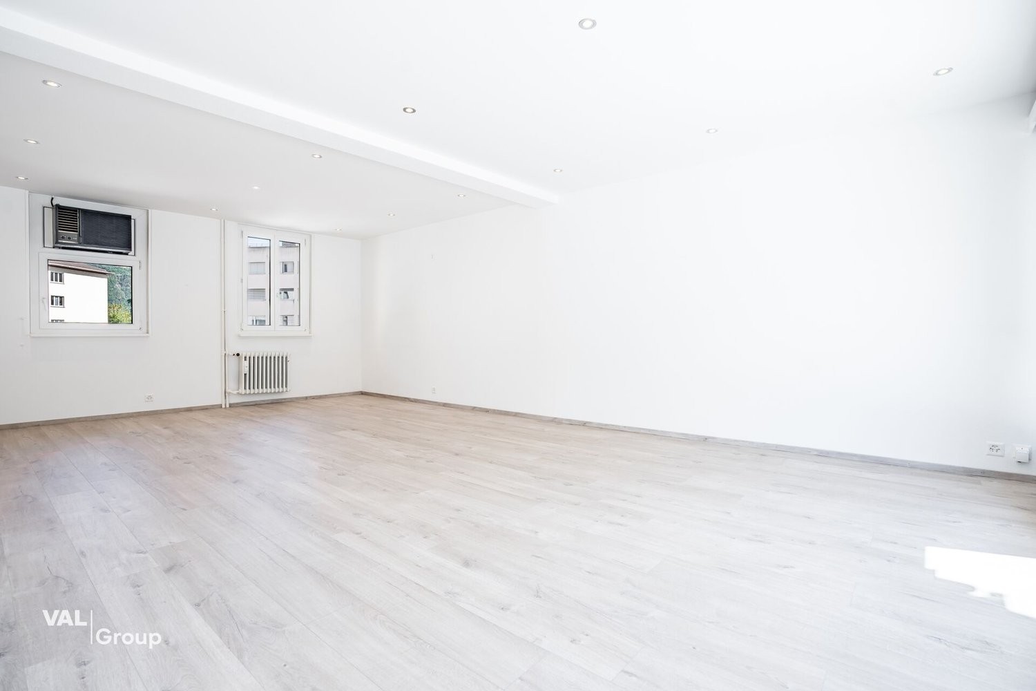 78m² office
