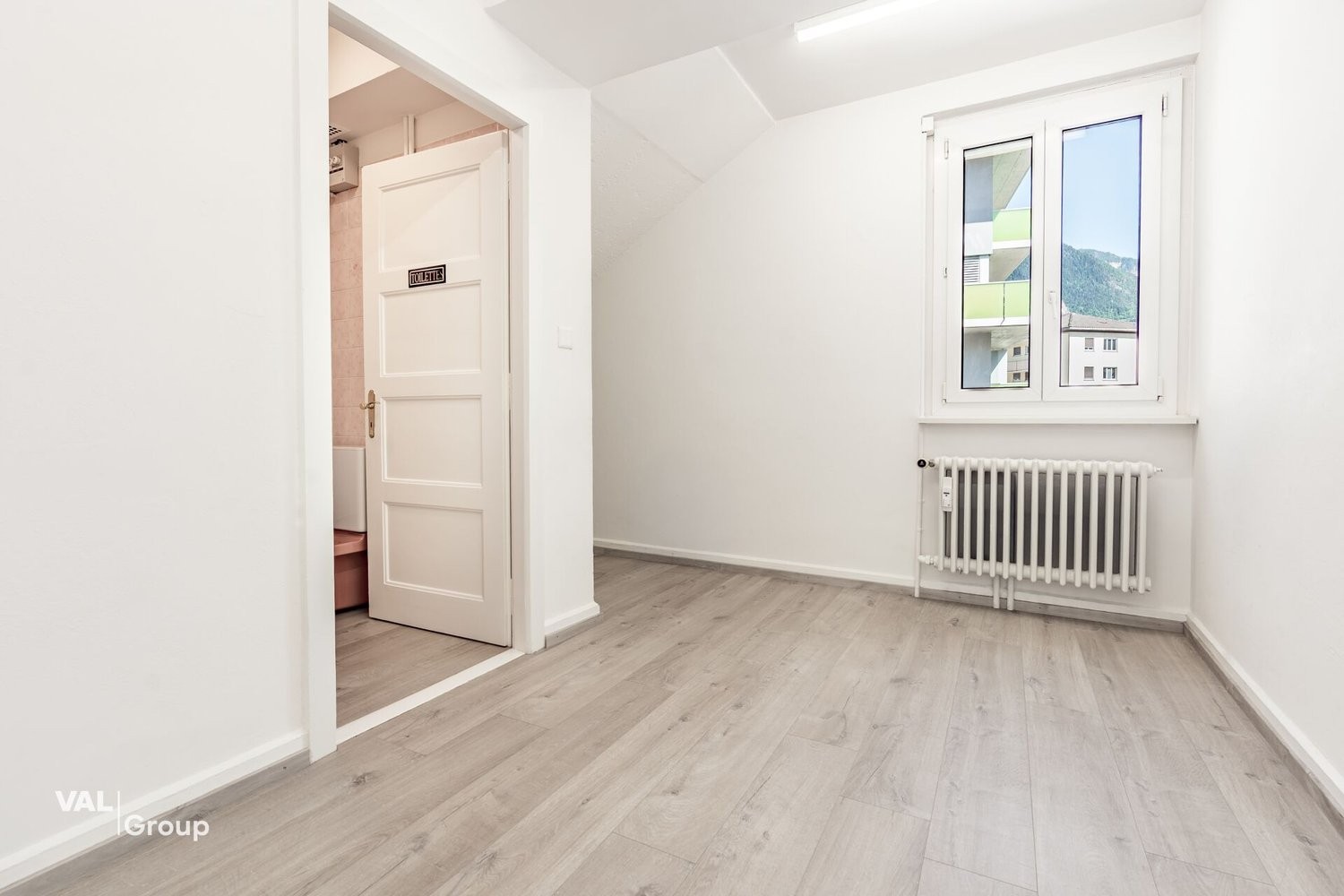 78m² office