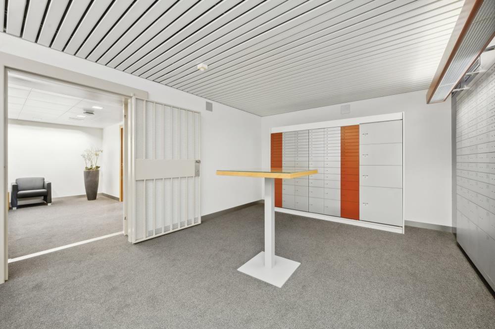 430m² commercial, photo 8 sur 9