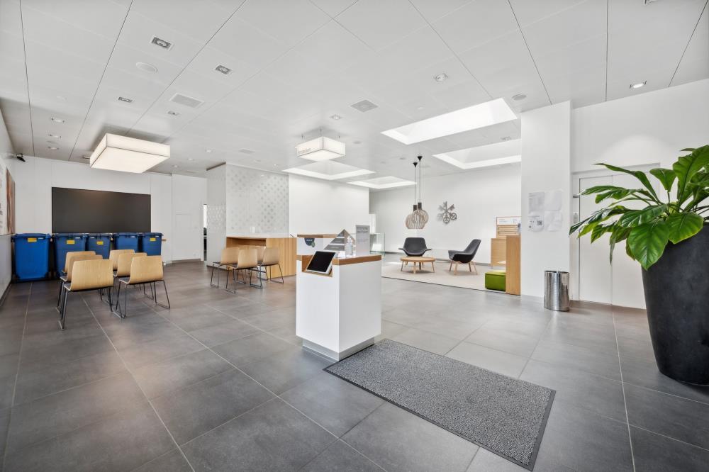 430m² commercial, photo 4 sur 9