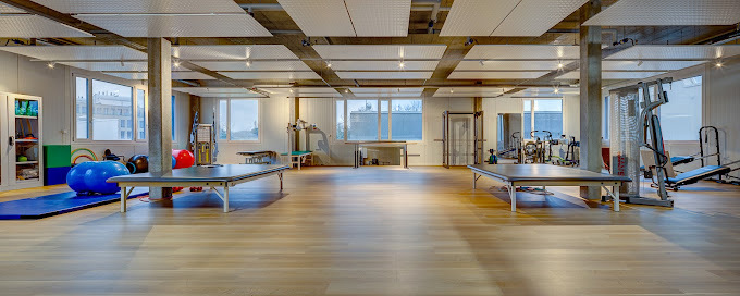 250m² office