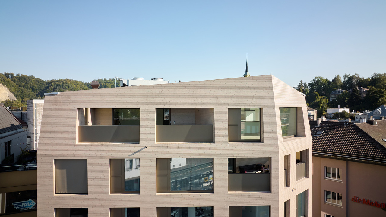 Appartement en attique de 3 ½ pièces, photo 1 sur 10