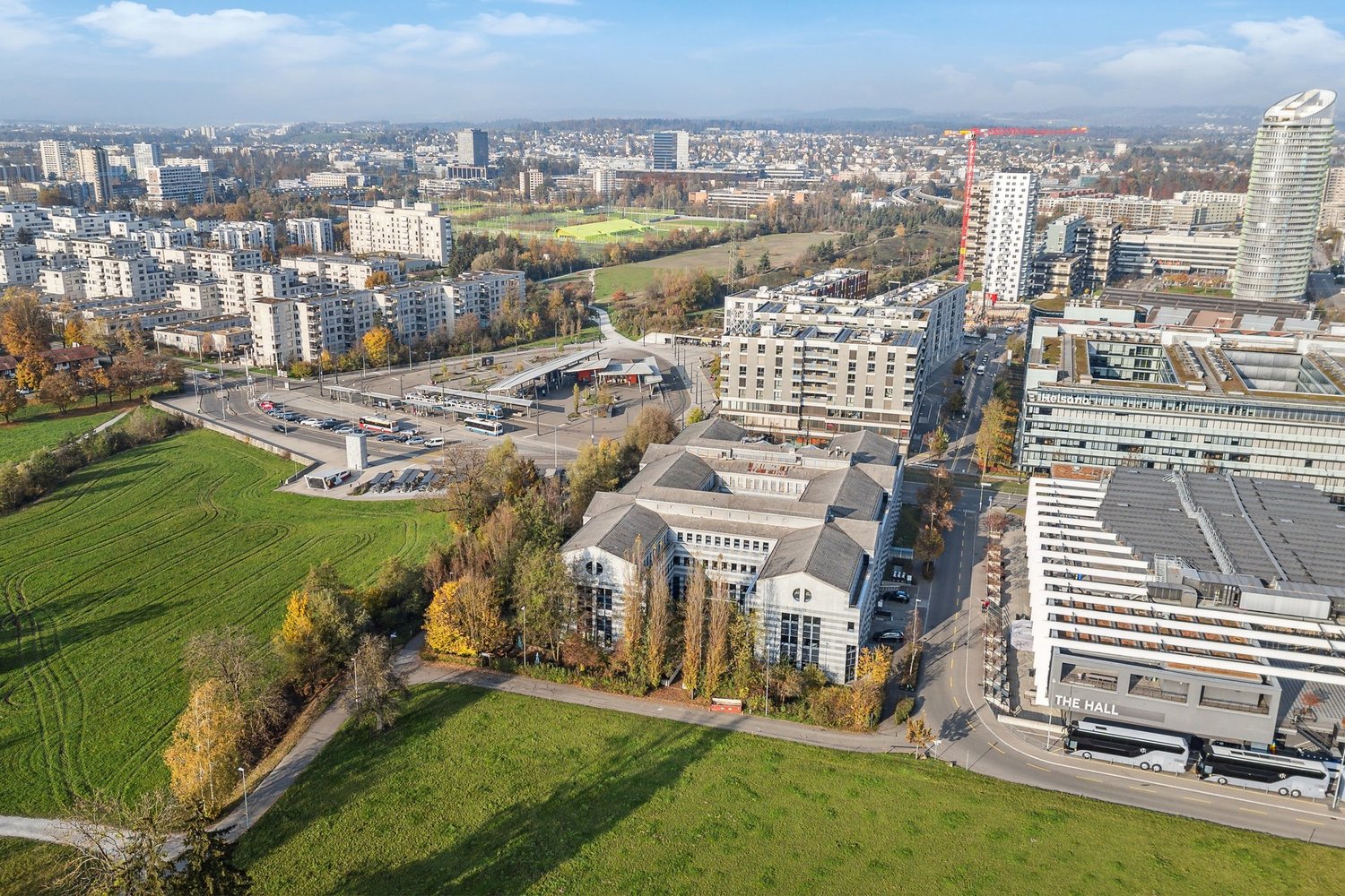 850m² de local de stockage