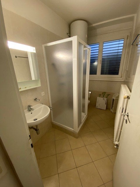 1 pièce chambre simple, photo 1 sur 5