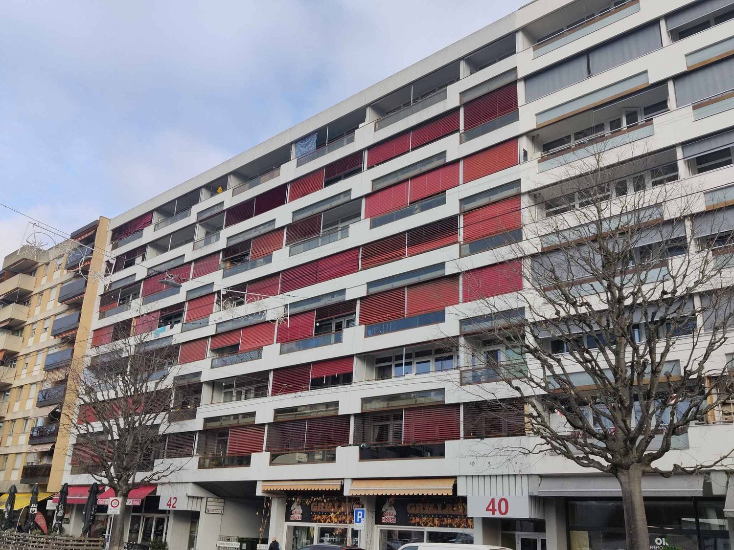 247m² office