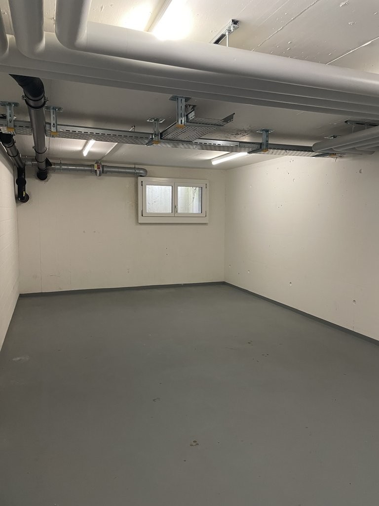 30m² storage room, photo 2 sur 2