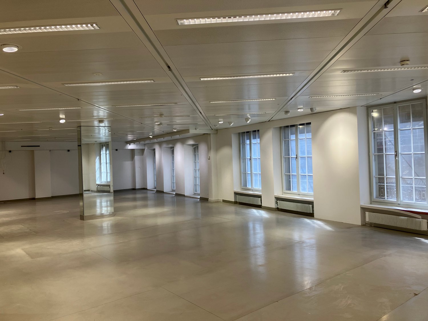 420m² commercial, photo 4 sur 7