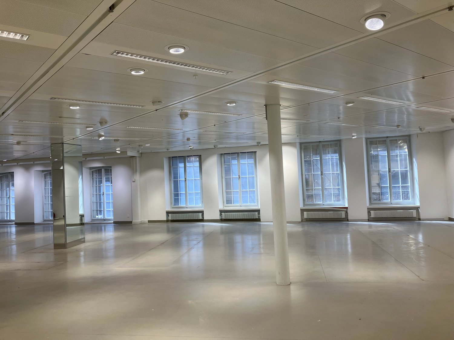 420m² commercial, photo 6 sur 7