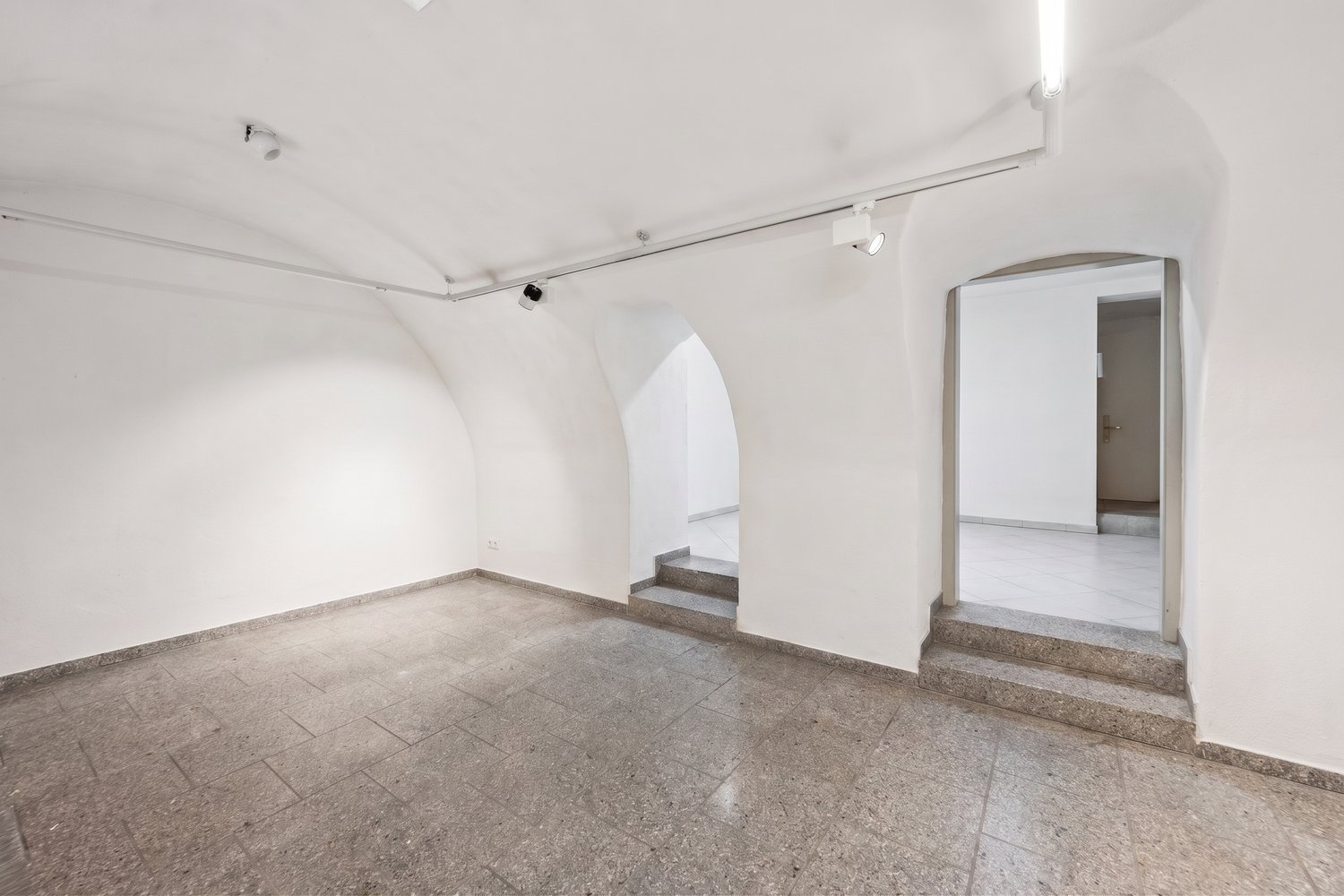 Magasin de 200m²