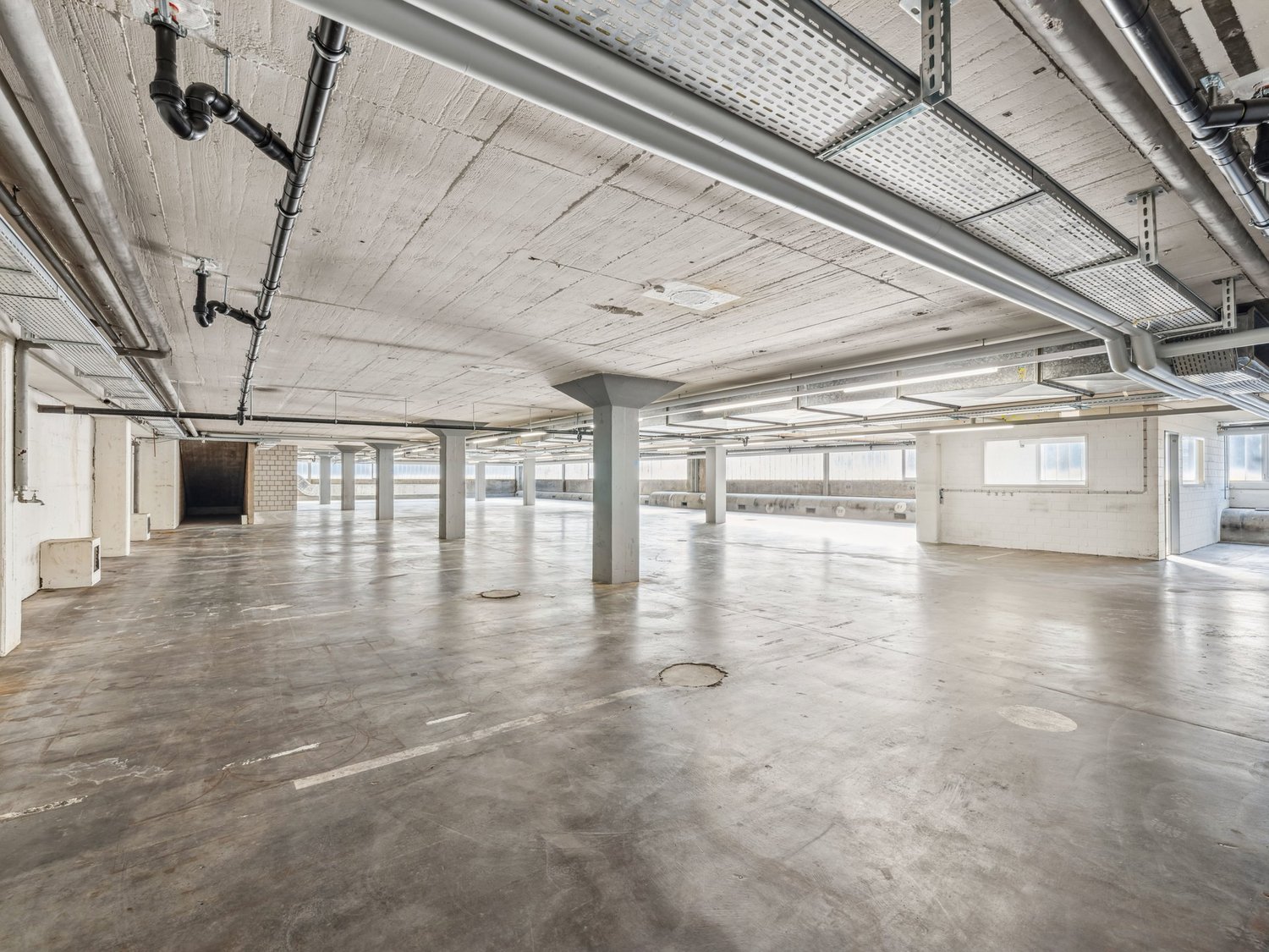 Objet industriel de 2000m²