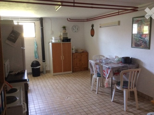 1 room single room