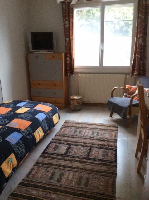 1 room single room
