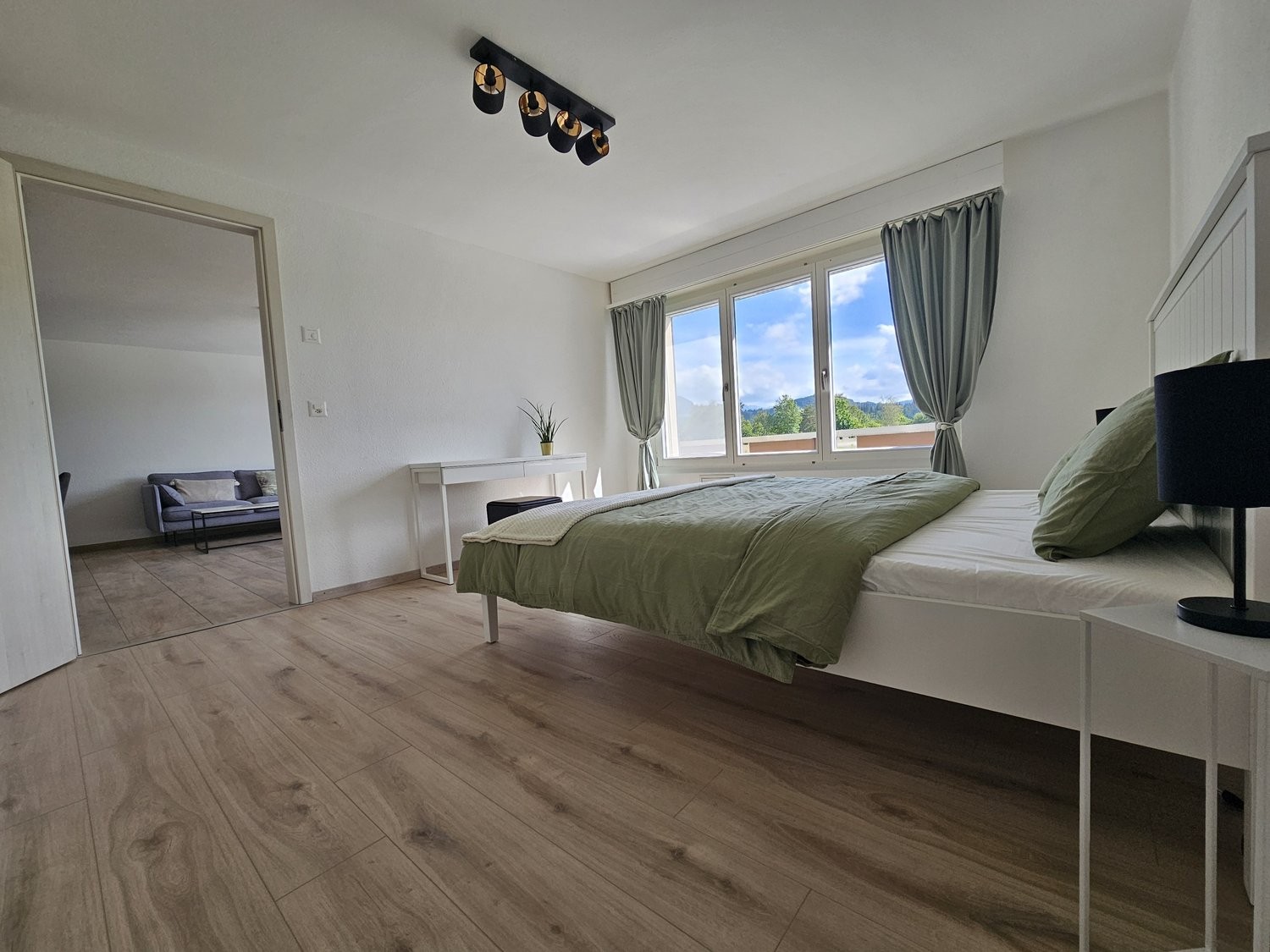Appartement meublé de 4 ½ pièces, photo 3 sur 9