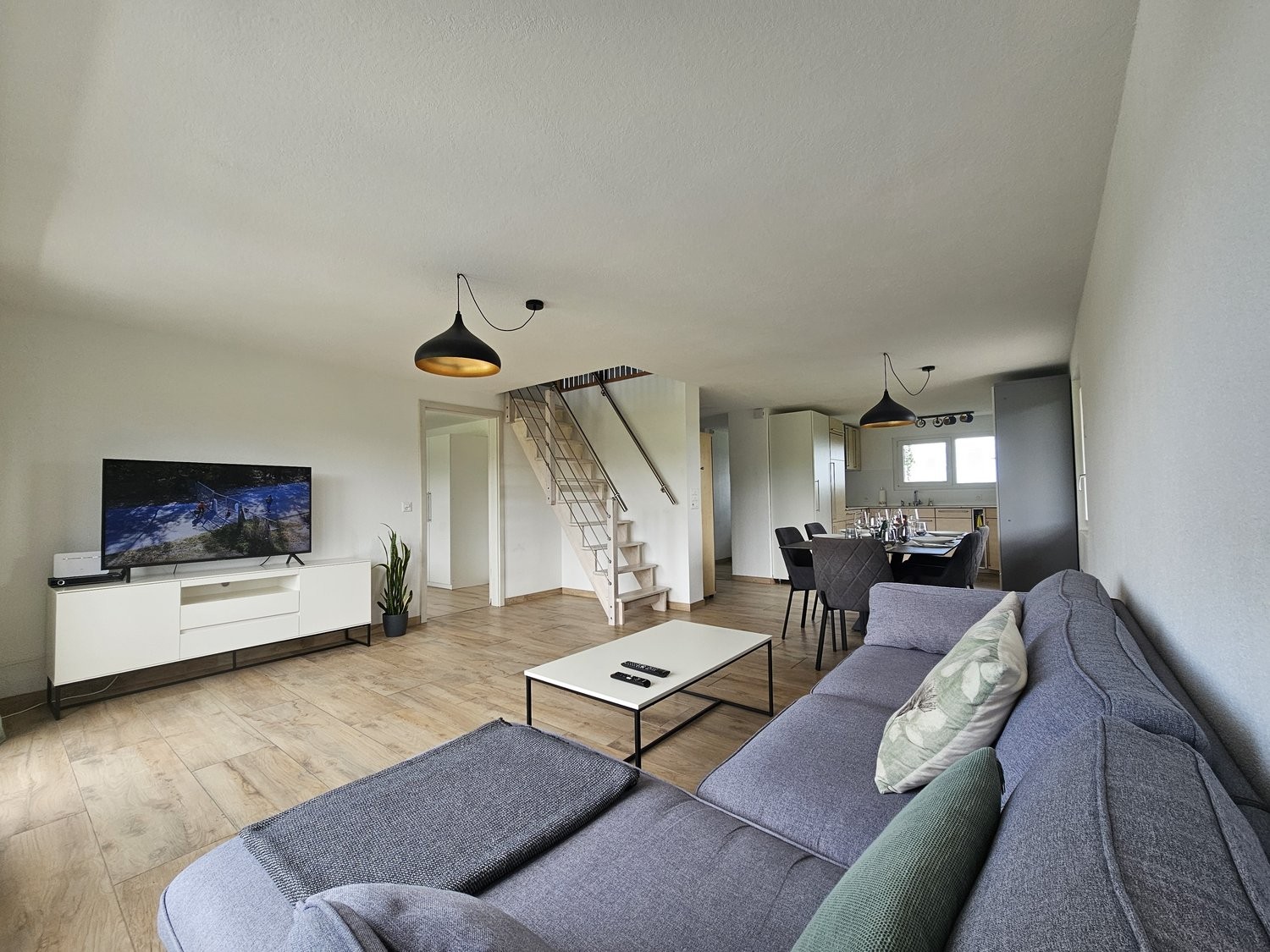 Appartement meublé de 4 ½ pièces, photo 1 sur 9