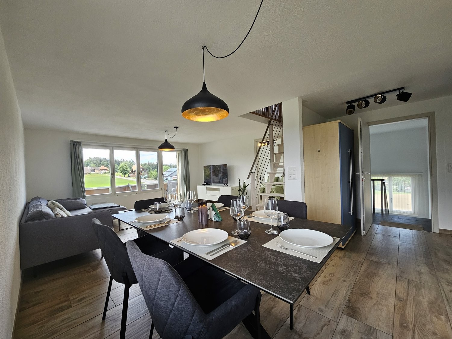 Appartement meublé de 4 ½ pièces, photo 2 sur 9