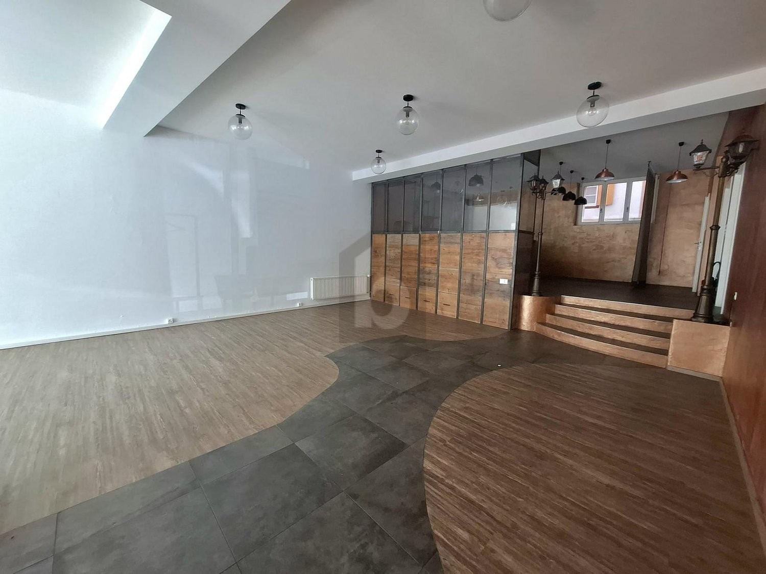 110m² superficie abitabile / edificio commerciale