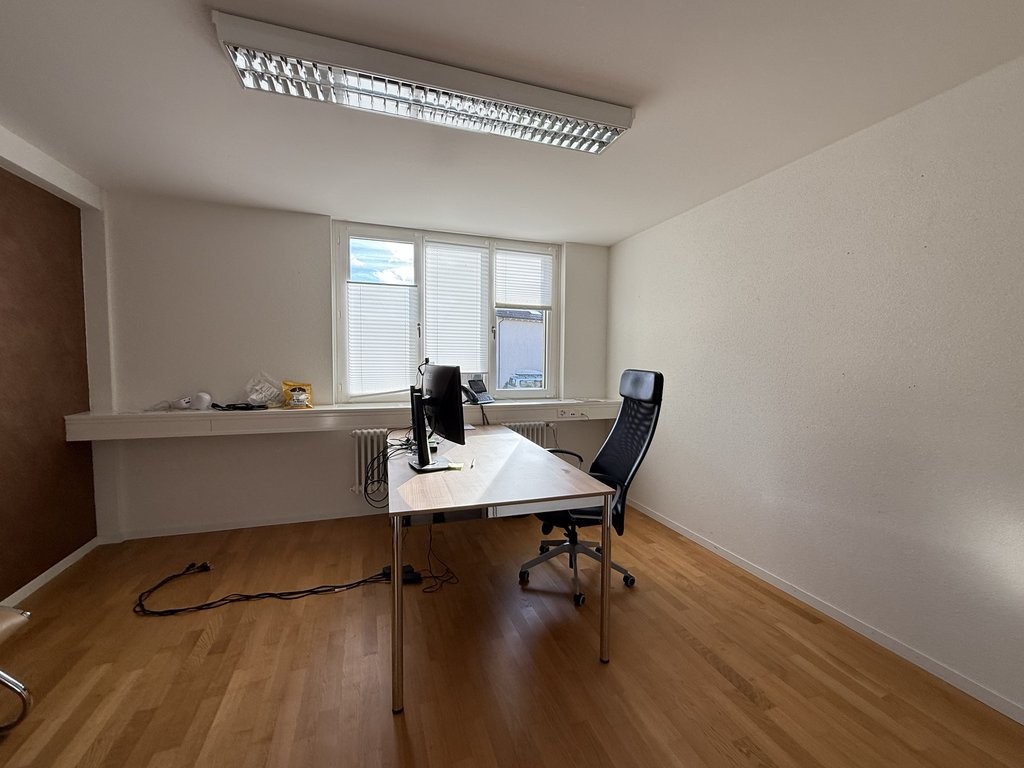151m² commercial, photo 5 sur 10