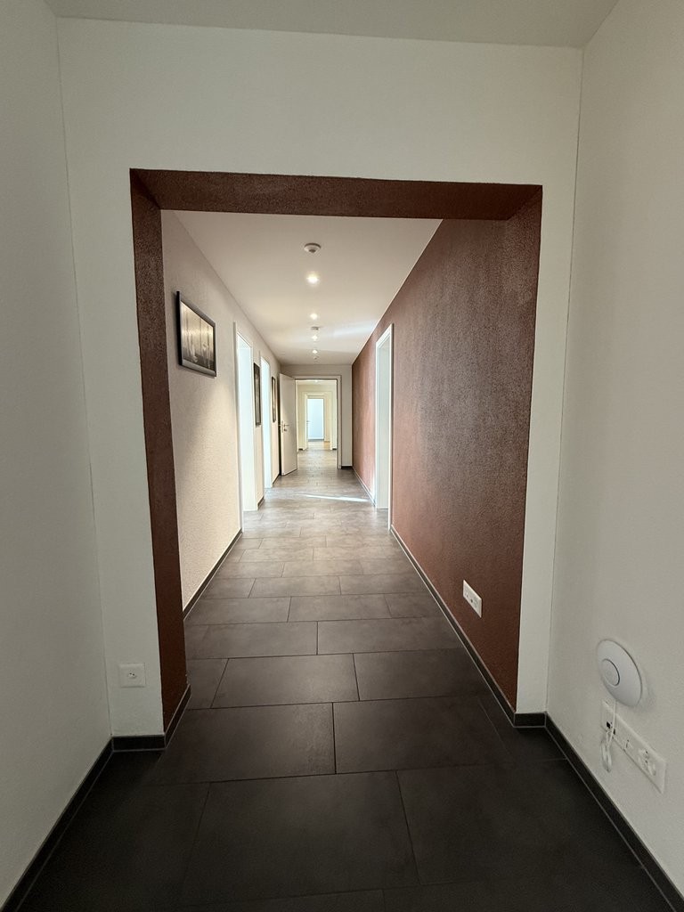151m² commercial, photo 7 sur 10