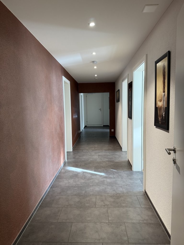 151m² commercial, photo 6 sur 10