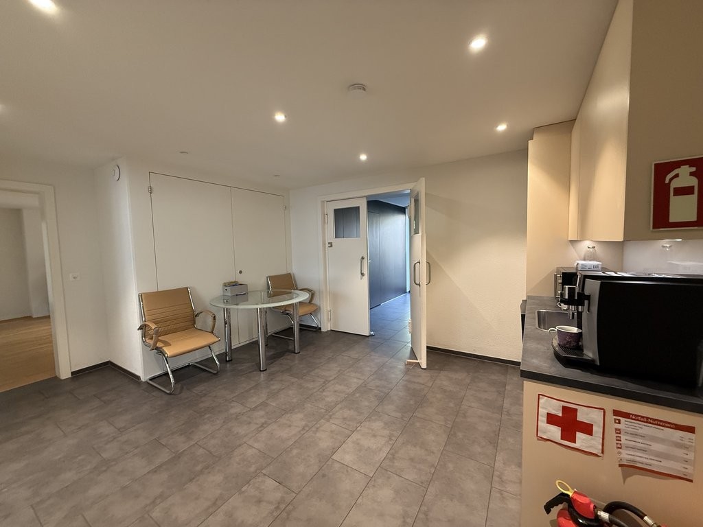 151m² commercial, photo 9 sur 10