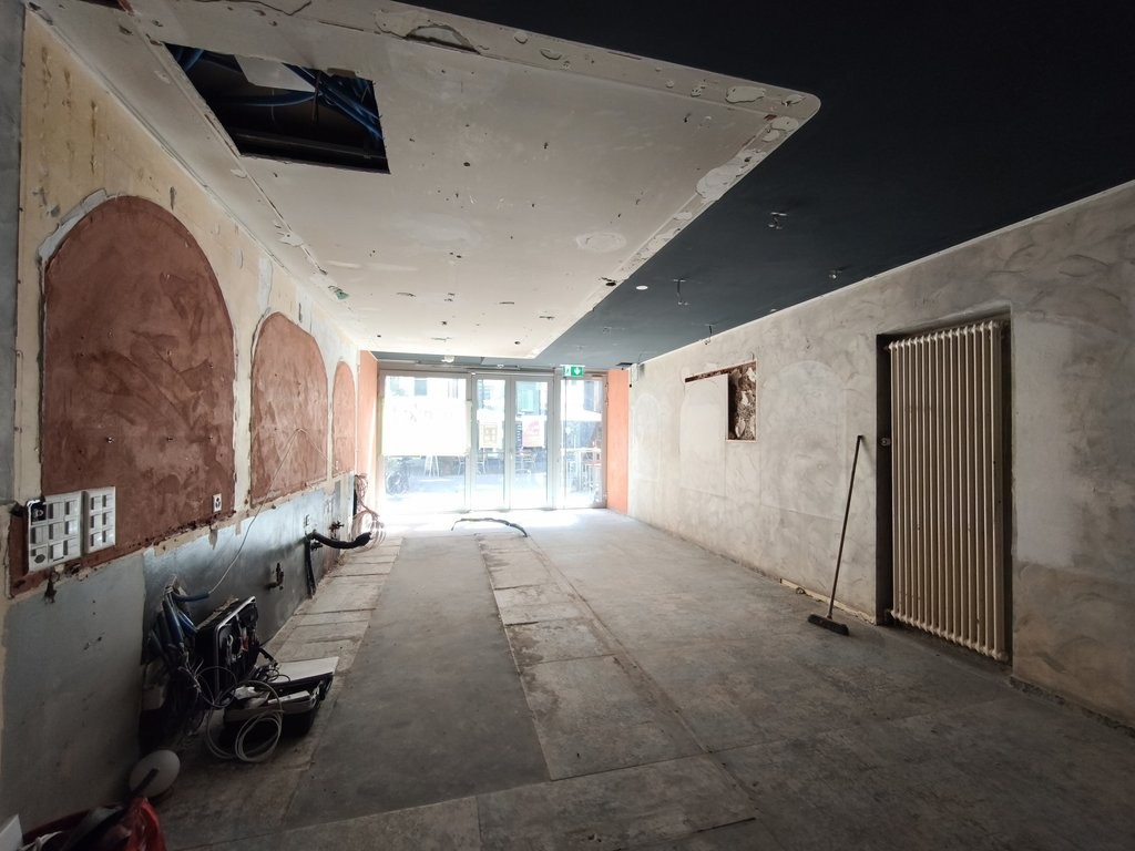 94m² shop, photo 3 sur 5