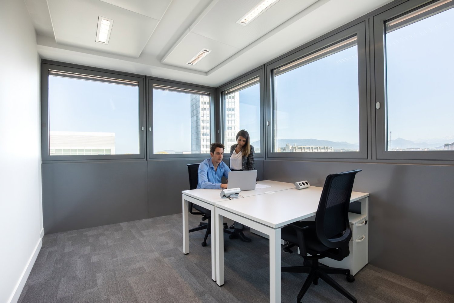 Office, photo 2 sur 8