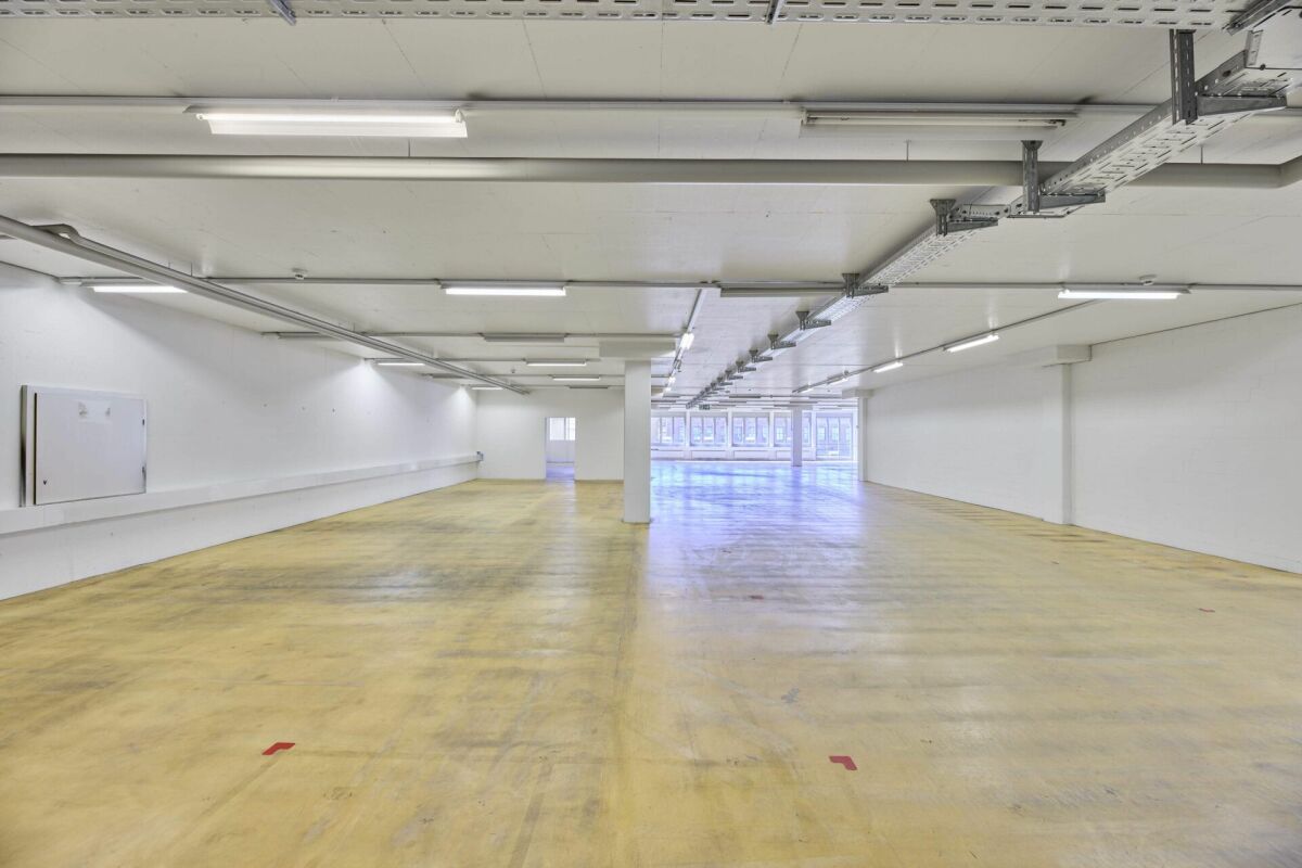 790m² commercial, photo 6 sur 10