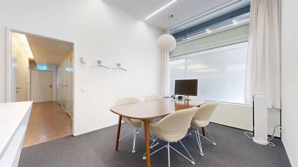 316m² bureau