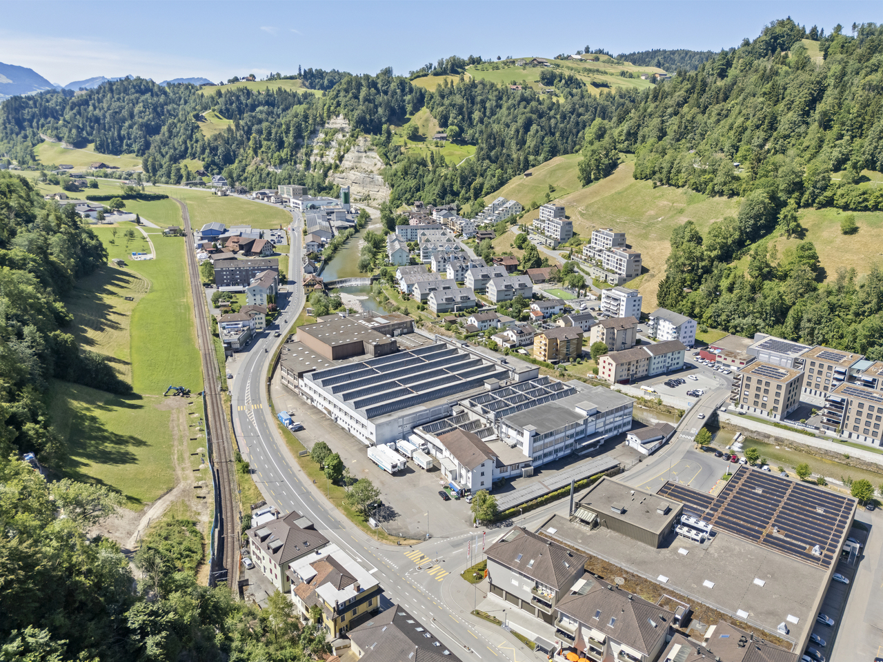 600m² commercial, photo 2 sur 10