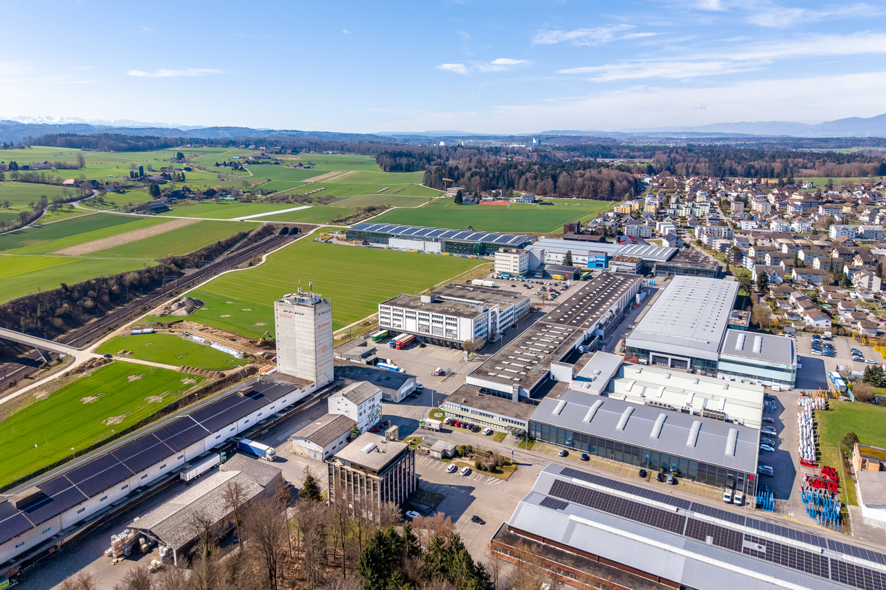 1500m² commercial, photo 1 sur 10