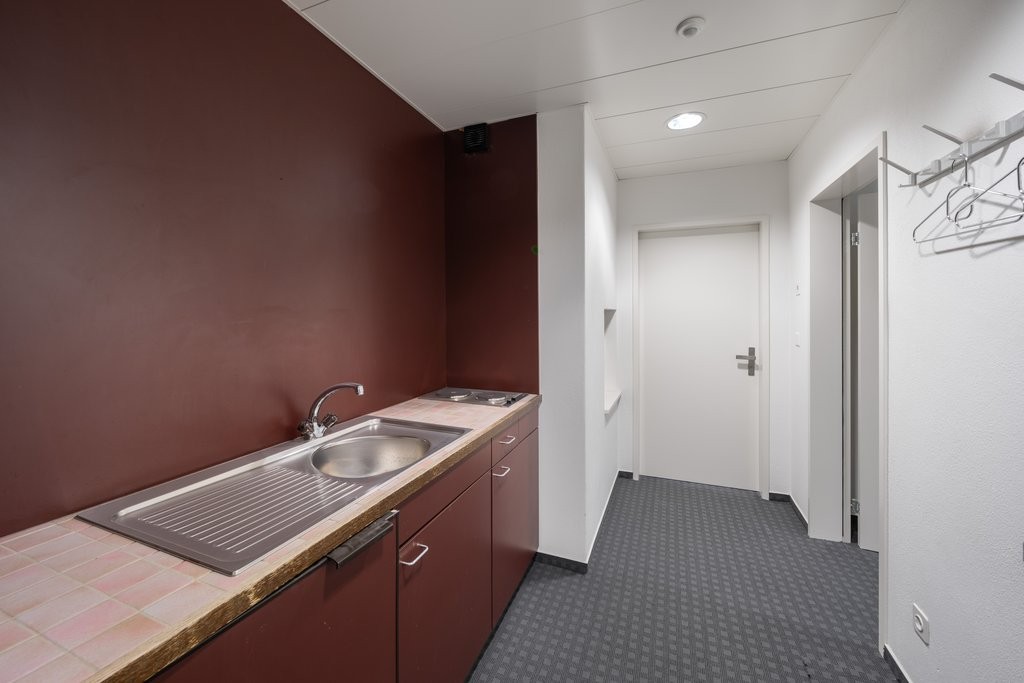 271m² bureau, photo 10 sur 10