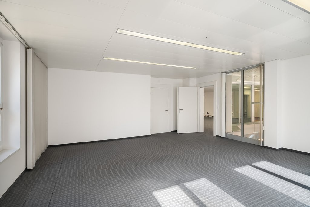 271m² bureau, photo 6 sur 10