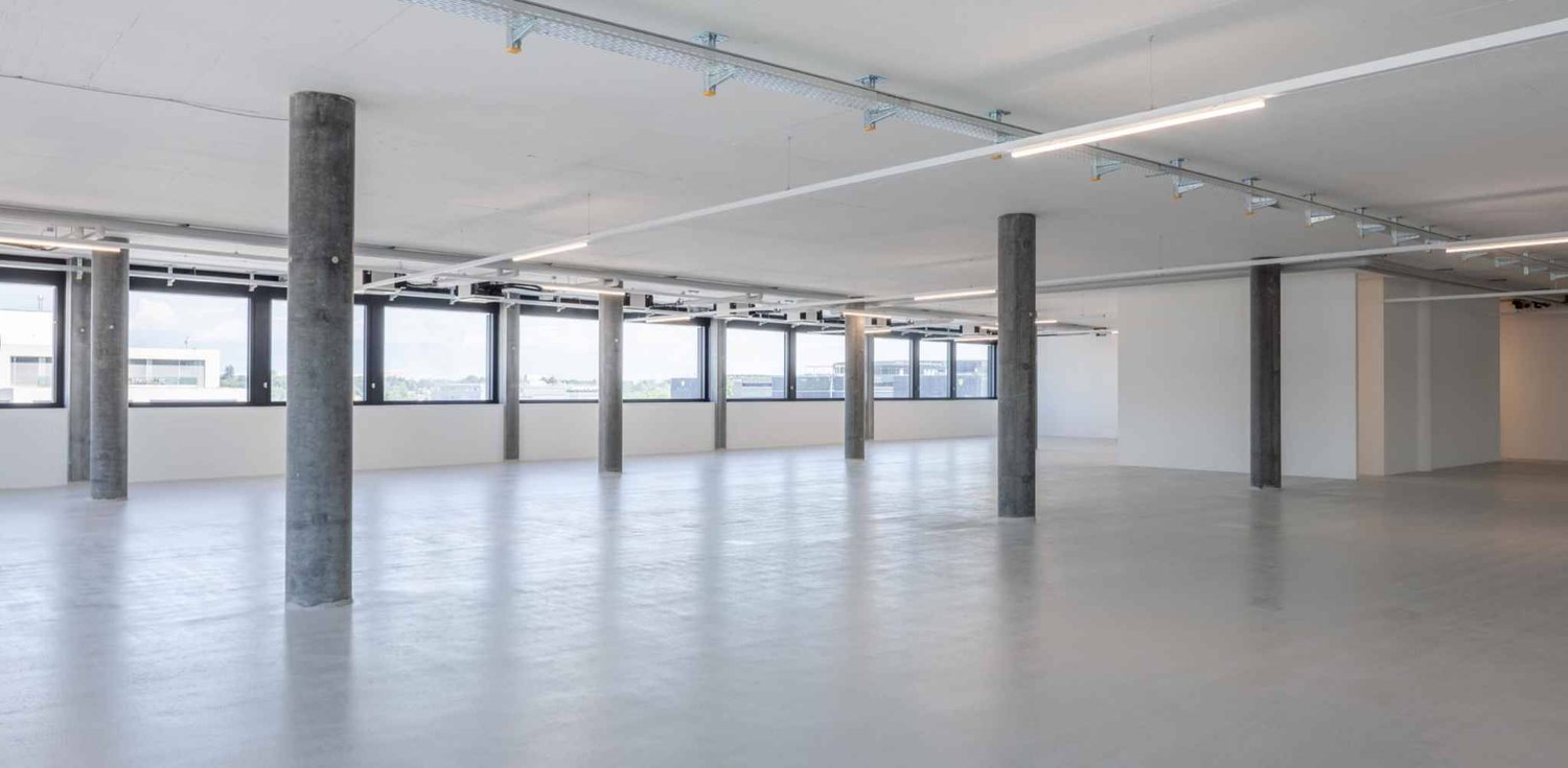 630m² commercial, photo 1 sur 7