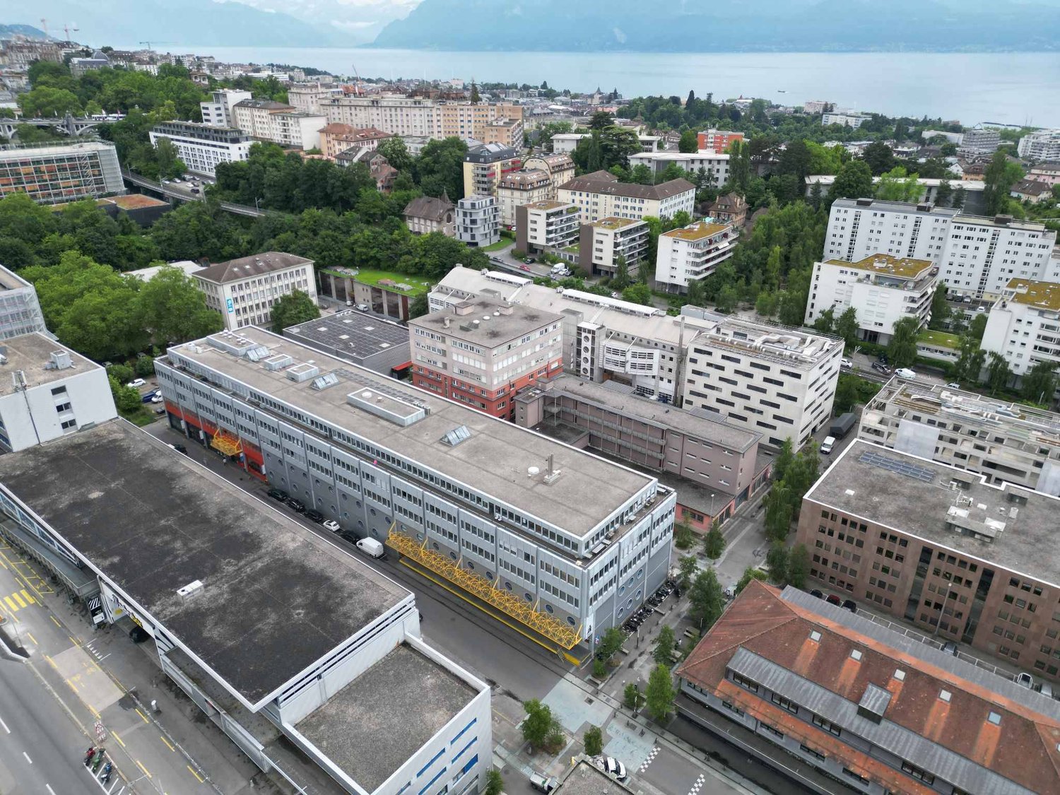 1262m² office, photo 1 sur 8