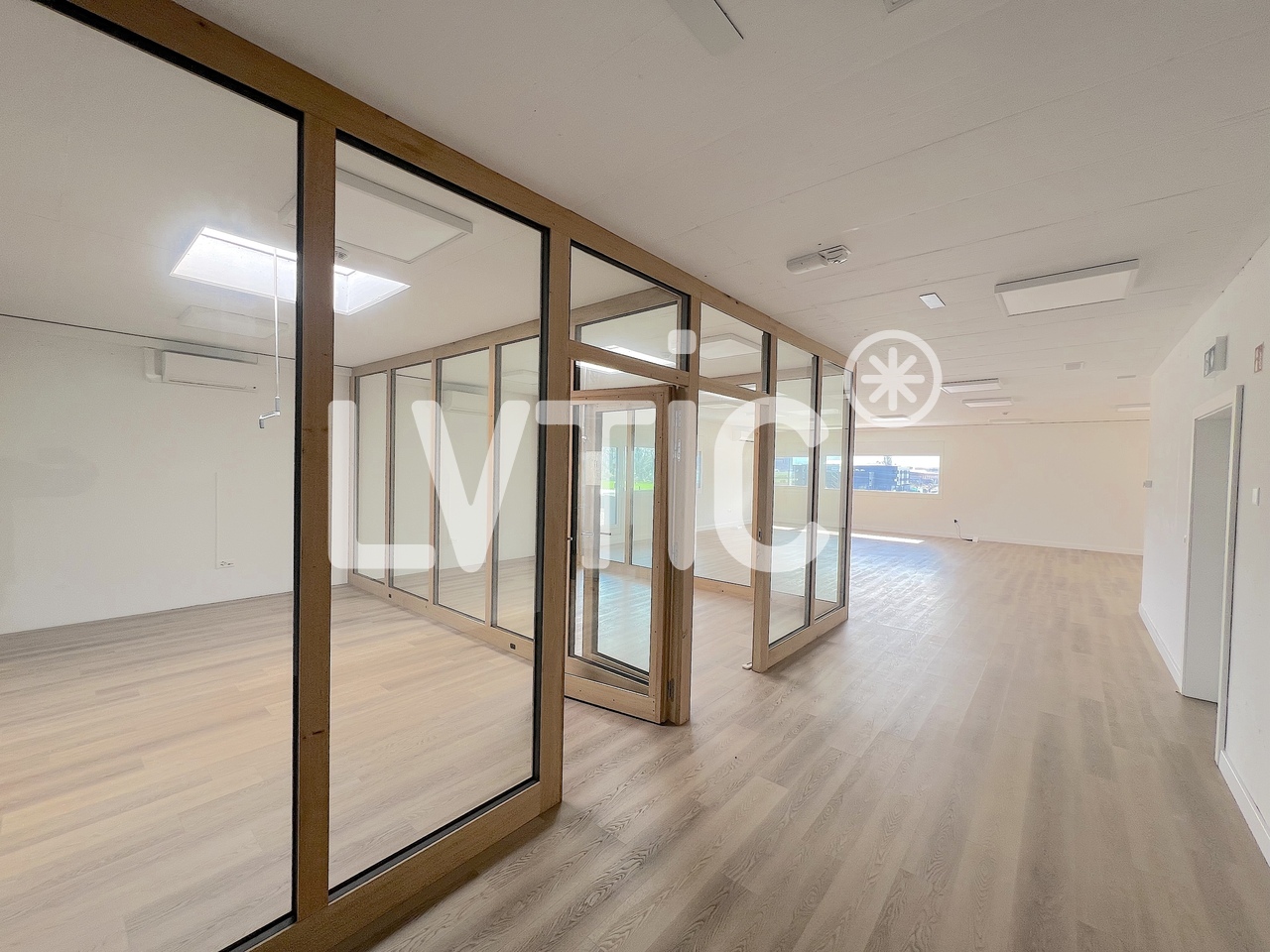 410m² office, photo 5 sur 8