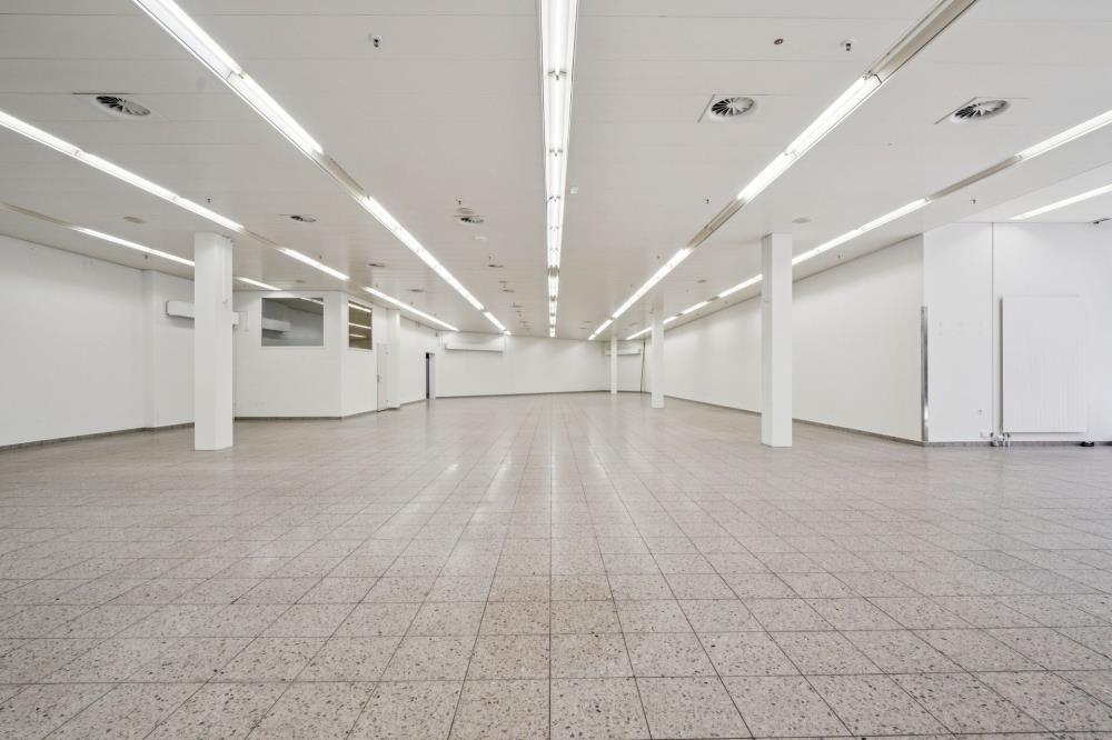588m² de commerce