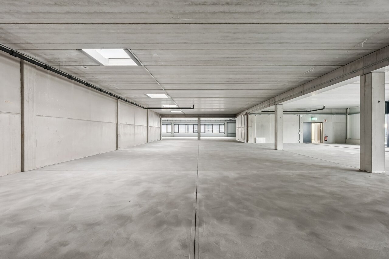 425m² commercial
