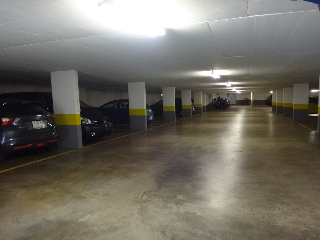 Place de parc souterrain