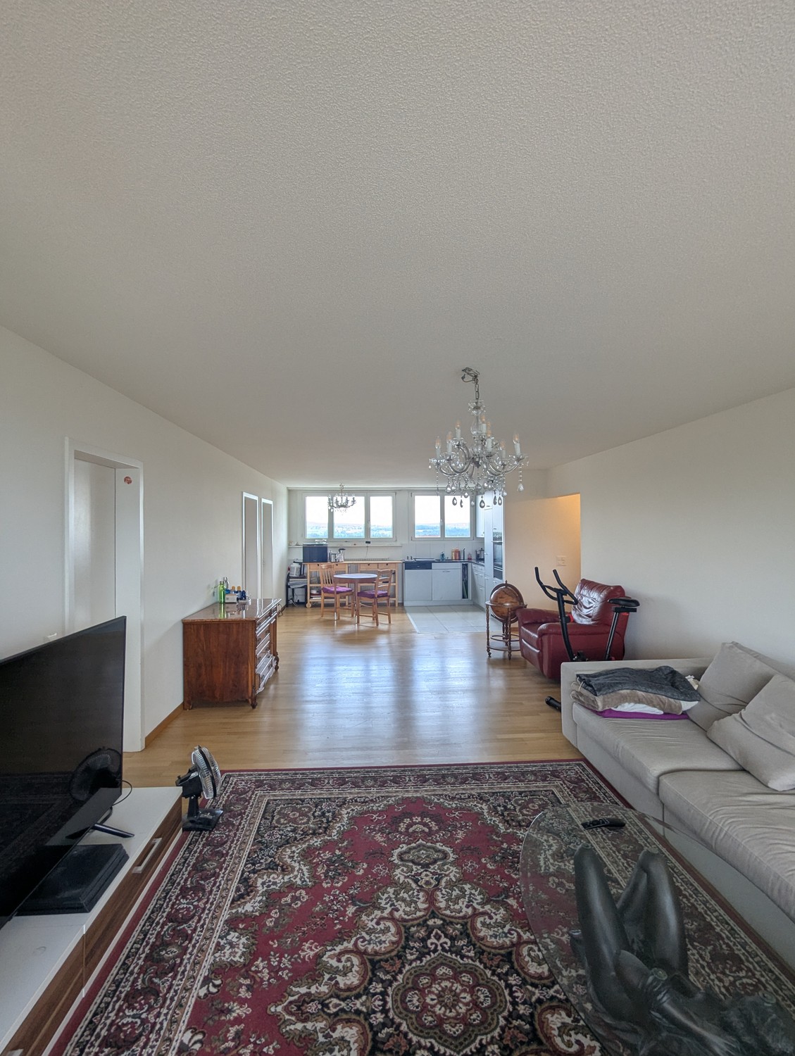 Recherche de repreneur pour un bel appartement de 2 1/2 pièces au dernier étage à partir du 01.01.2027., photo 4 sur 10